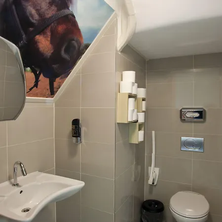 Iron Horse Hotel